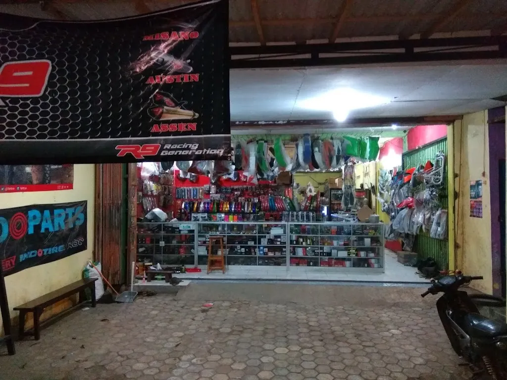 Langgeng Jaya Motor Kroya: Menyambungkan Perjalanan Anda di Jantung Cilacap